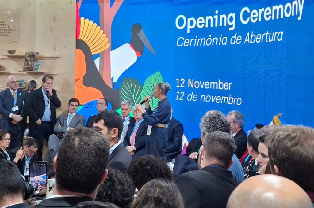 Marina Silva, ministra do Meio Ambiente, discursando na abertura do pavilhão do Brasil na COP29